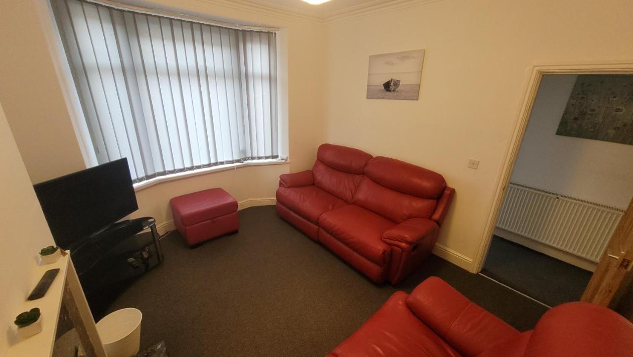 The Lawrence, 2 Bedroom Victorian House Redcar Bagian luar foto