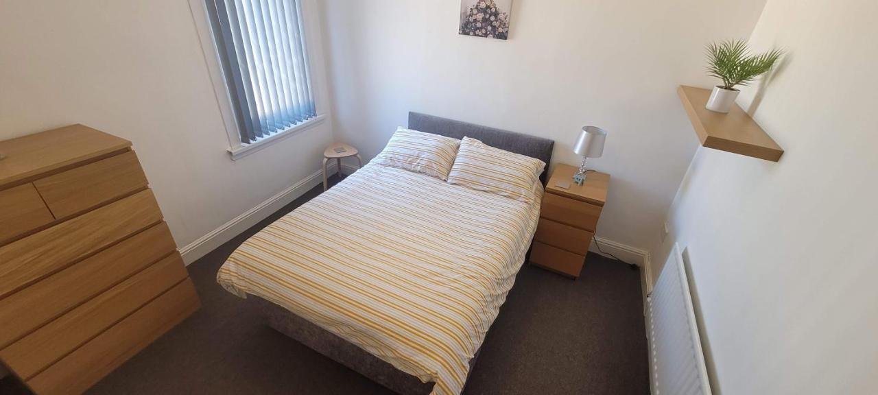 The Lawrence, 2 Bedroom Victorian House Redcar Bagian luar foto